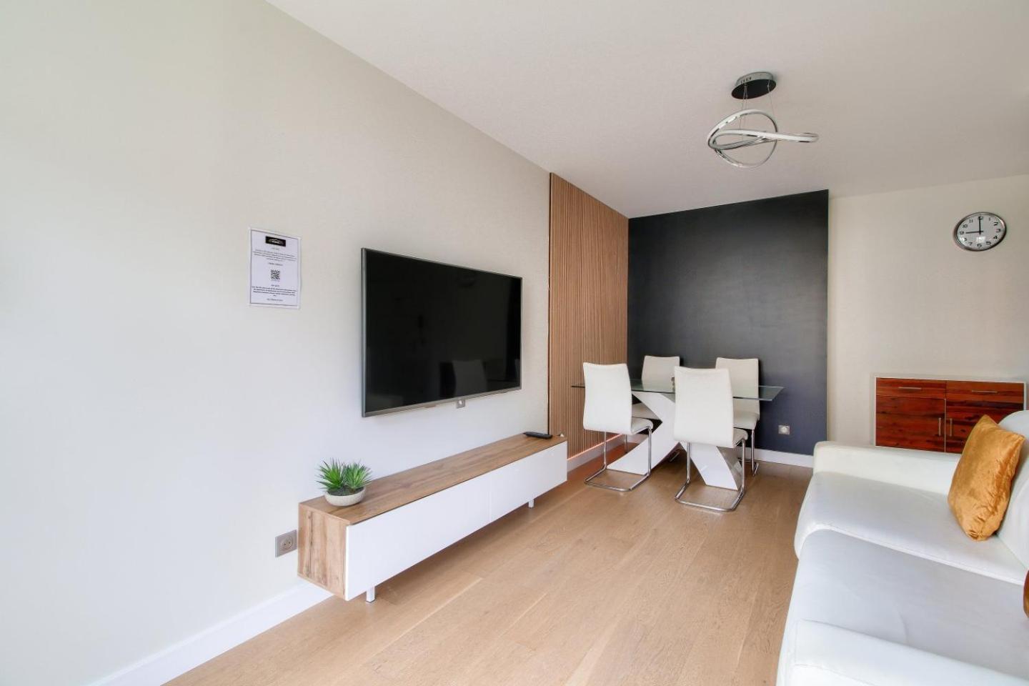 123Home - Suite & Spa Xl Montévrain Buitenkant foto